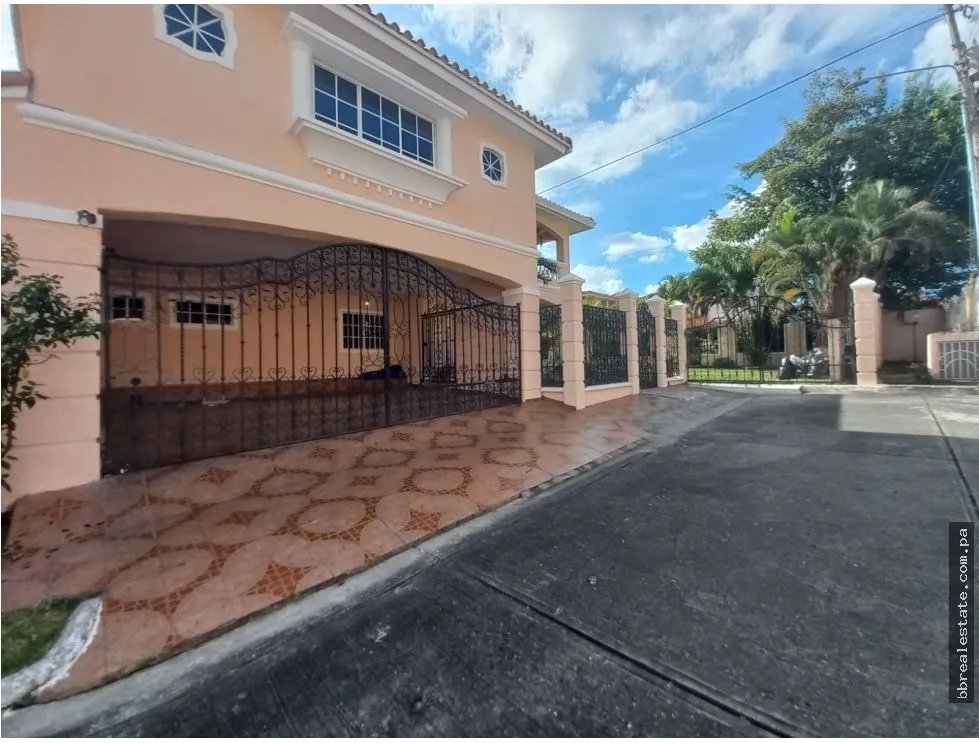 Single Family House for sale in Condado del Rey