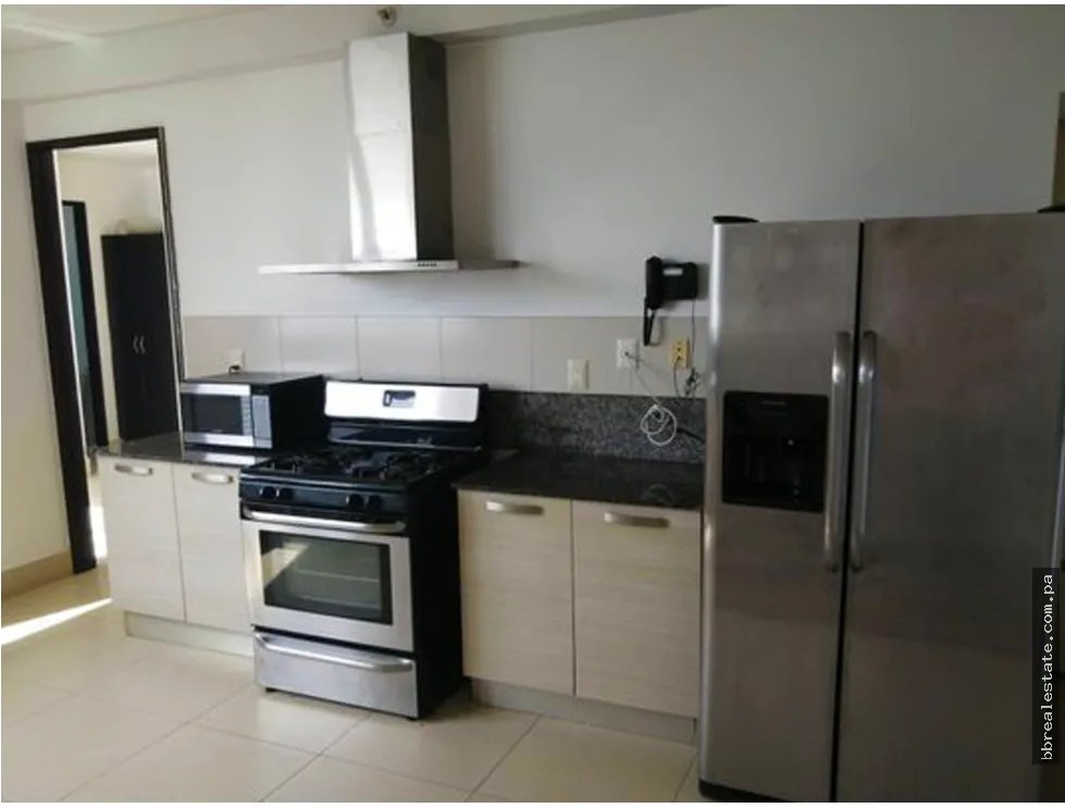 Se vende apartamento en Costa del Este, Ph Breeze
