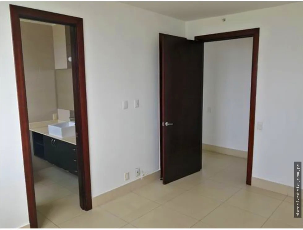 Se vende apartamento en Costa del Este, Ph Breeze