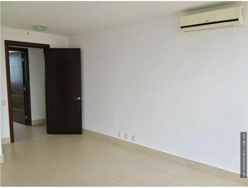 Se vende apartamento en Costa del Este, Ph Breeze
