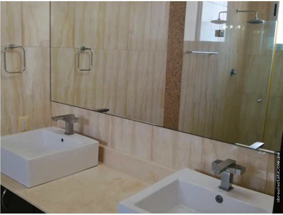 Se vende apartamento en Costa del Este, Ph Breeze