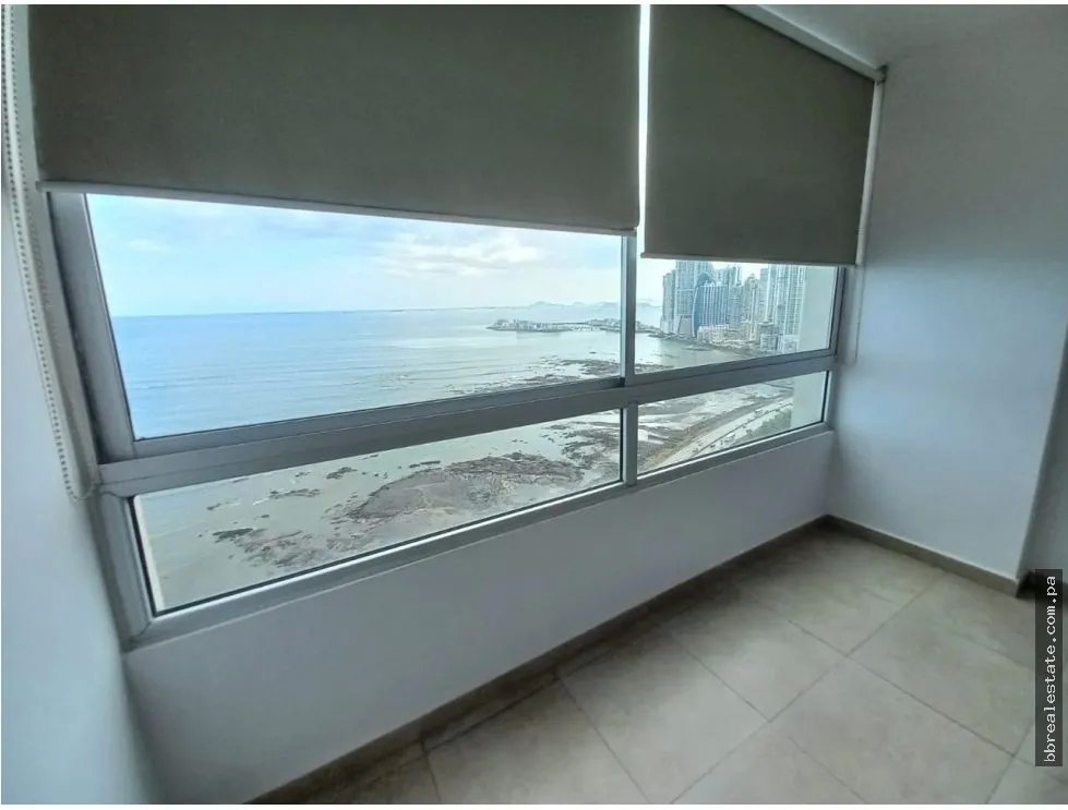 Apartment for sale in Punta Pacifica