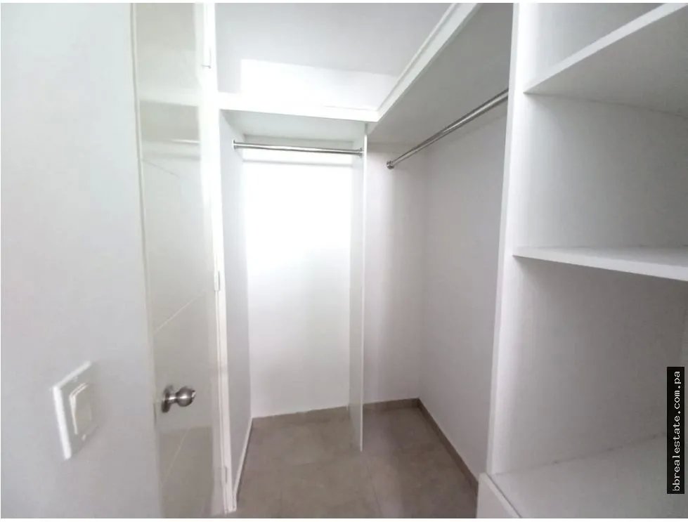 Apartment for sale in Punta Pacifica