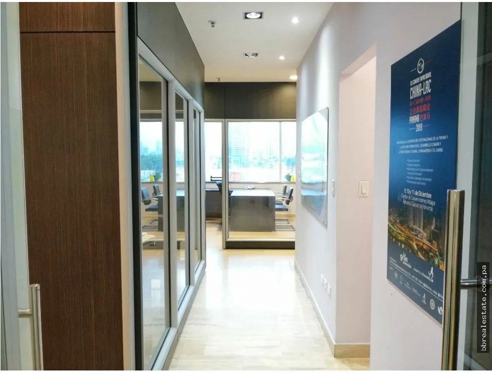 Se vende oficina en Punta Pacífica, Torre De Las Américas