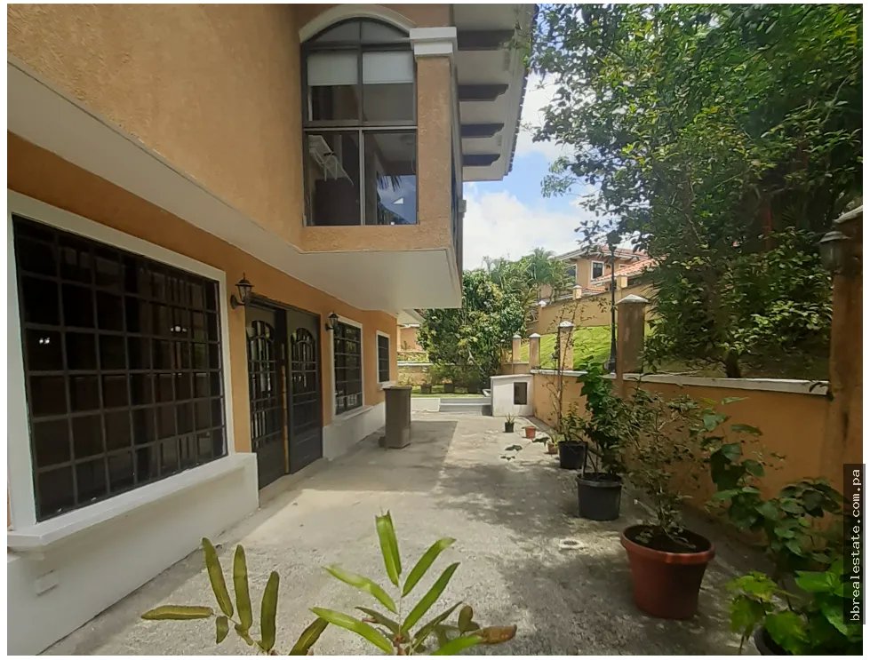 Single Family House for sale in Clayton