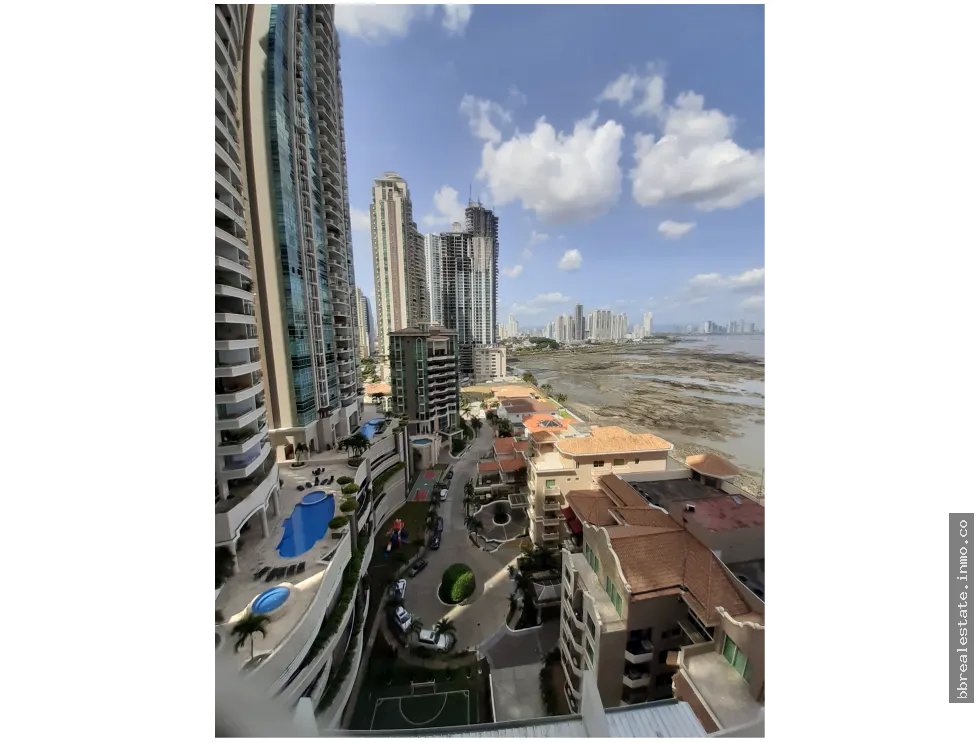 Apartment for sale in Punta Pacifica