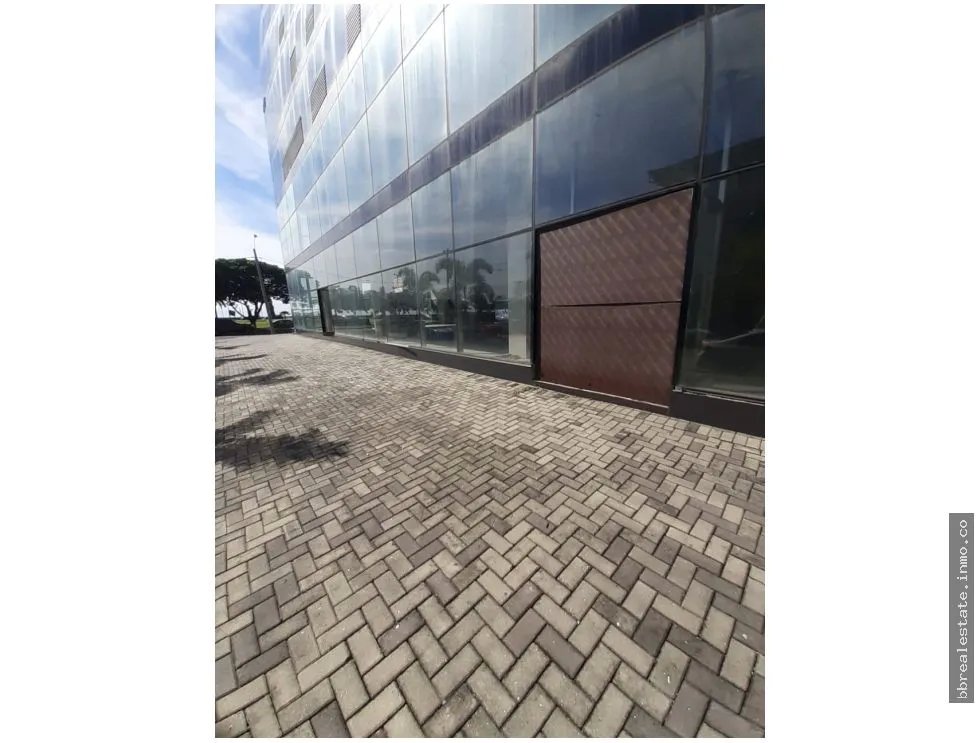 ALQUILER LOCAL COMERCIAL AV BALBOA NEGOCIABLE