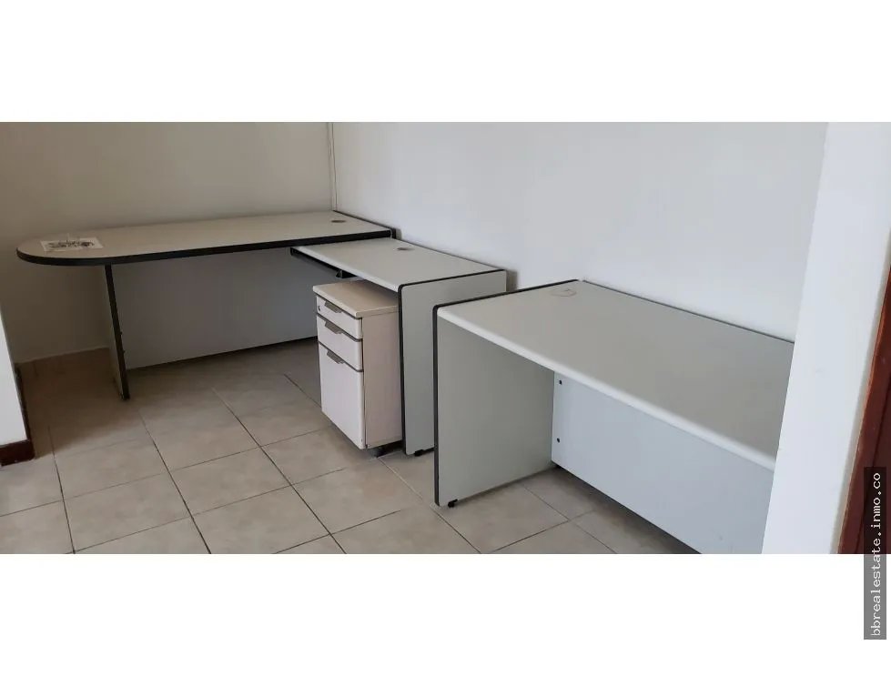 VENTA OFICINA EN EL ROYAL CENTER (TORRE BANESCO NEGOCIABLE)