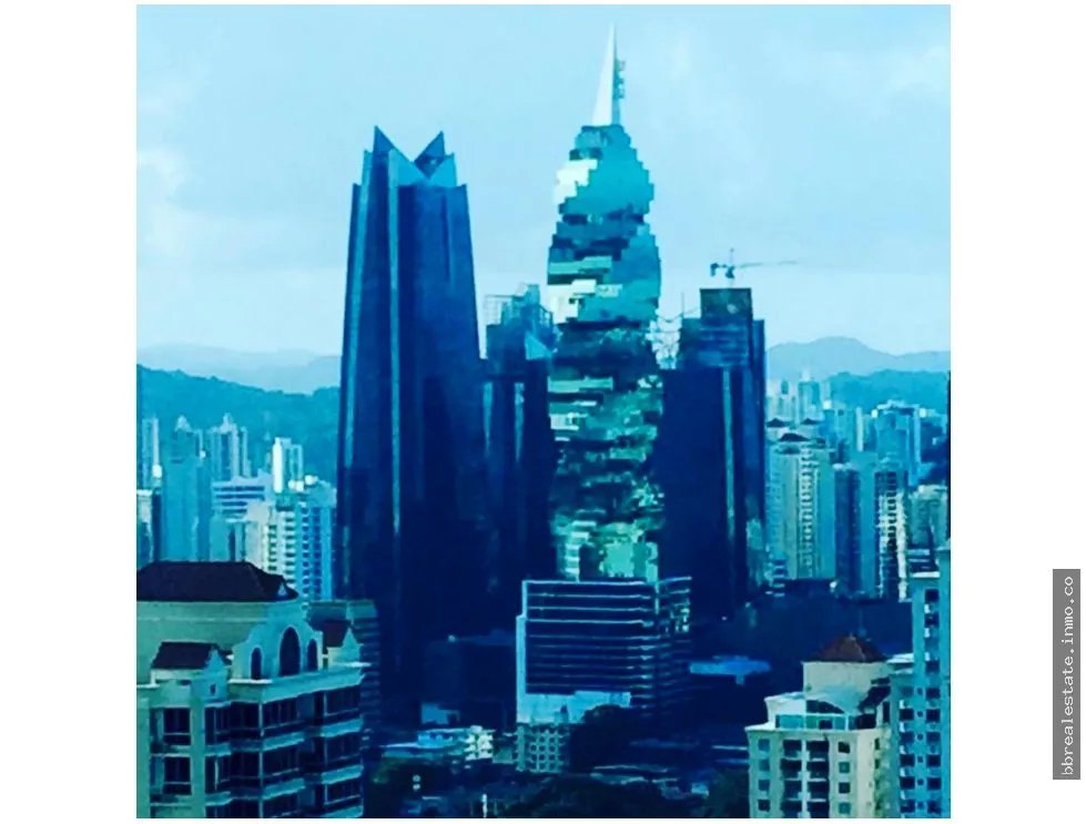 VENTA OFICINA PH F&F TOWER