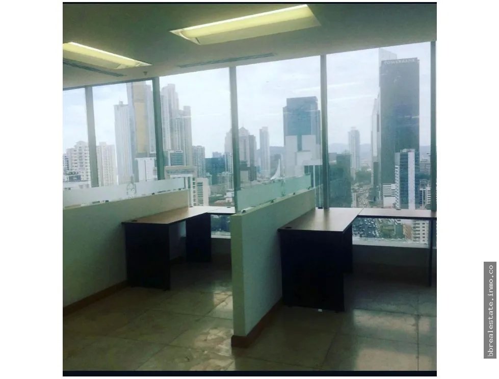 VENTA OFICINA PH F&F TOWER