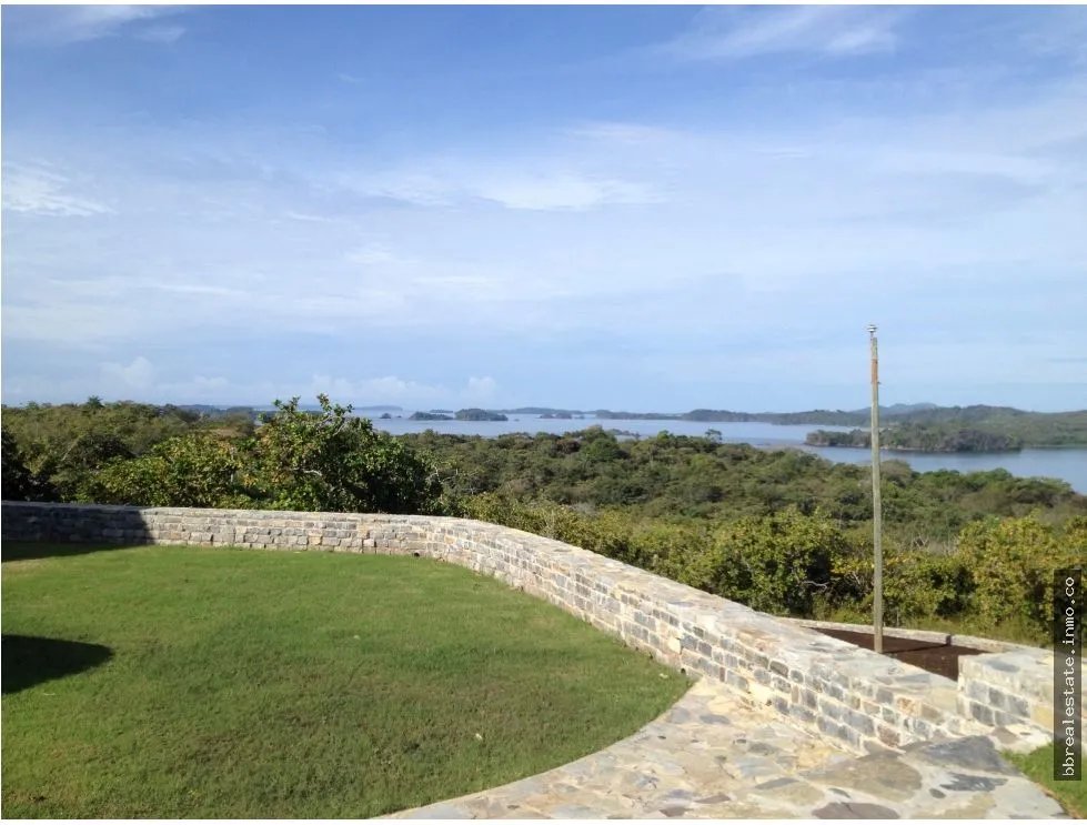 TERRENO EN VENTA CON PROYECCION HOTELERA - CHIRIQUI