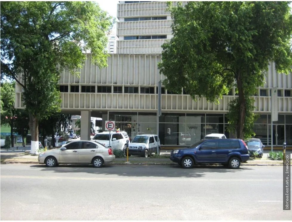 ALQUILER LOCAL COMERCIAL EN OBARRIO 334M2