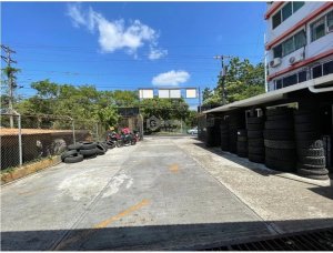 Commercial Space for sale in Parque Lefe...