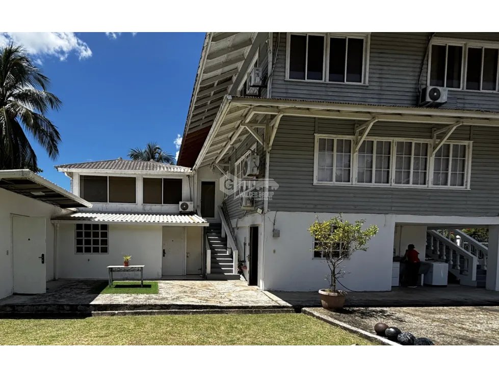 SE VENDE CASA CON ANEXO COLÓN MARGARITA 240M 3 HABITACIONES CON ANEXO