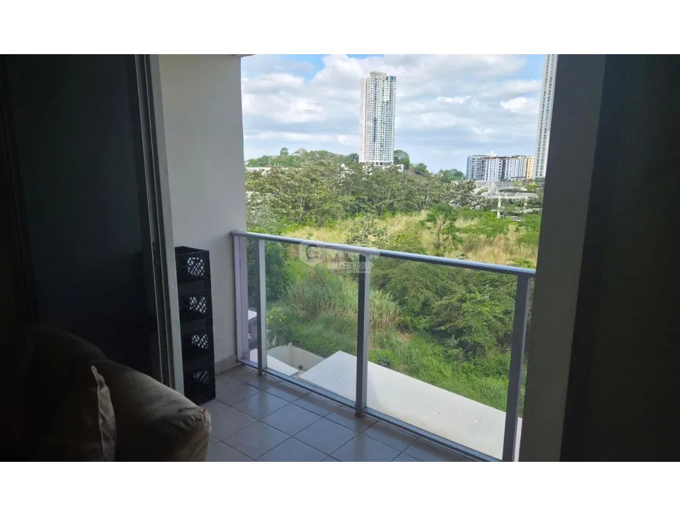 SE ALQUILA APARTAMENTO CONDADO DEL REY 98M 3 HABITACIONES LINEA BLANCA
