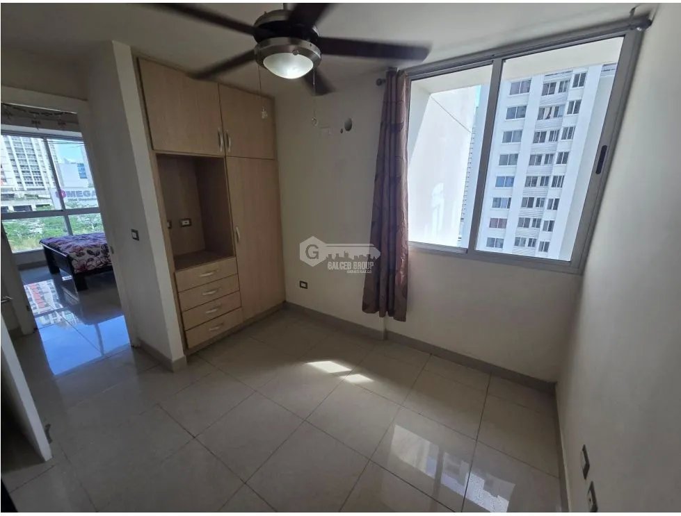 SE ALQUILA APARTAMENTO CONDADO DEL REY 98M 3 HABITACIONES LINEA BLANCA