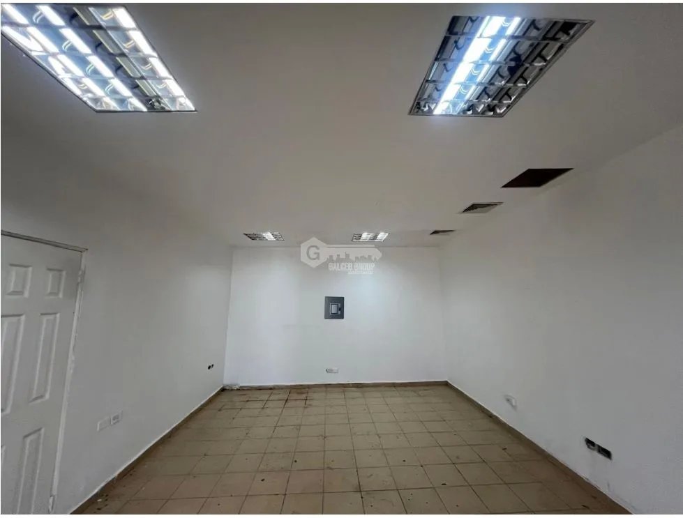 Warehouse for rent in Costa del Este