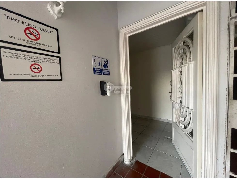 SE ALQUILA APARTAMENTO EN VILLA LUCRE 45M CON ENTRADA INDEPENDIENTE