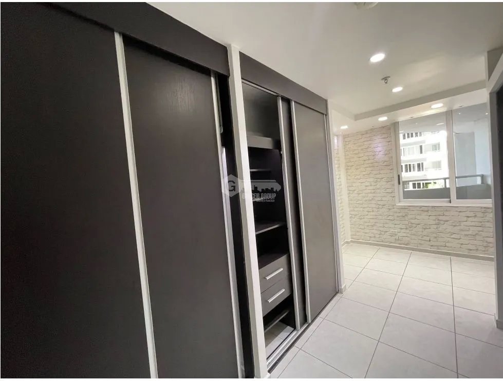 SE VENDE APARTAMENTO EN AV. BALBOA BAY VIEW 65M 2 HABITACIONES BALCON