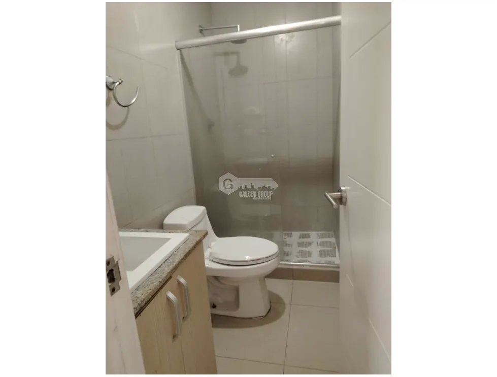 SE ALQUILA APARTAMENTO EN CONDADO DEL REY ROKAS  96m 3 HABITACIONES