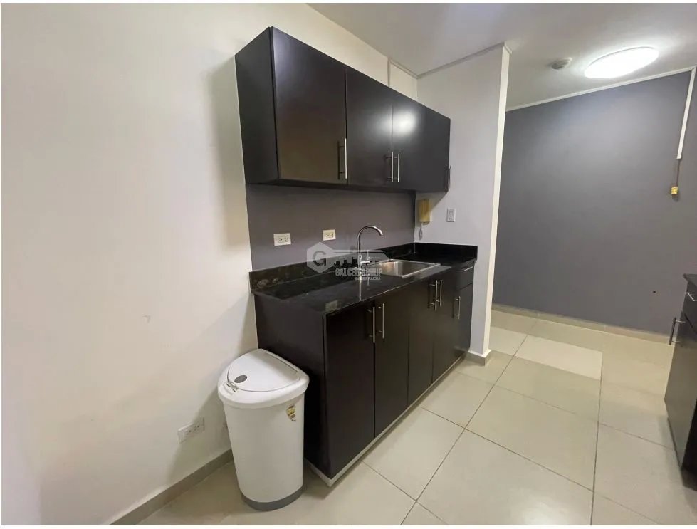 SE AQUILA APARTAMENTO EN EL INGENIO 98M 2 HABITACIONES BALCON