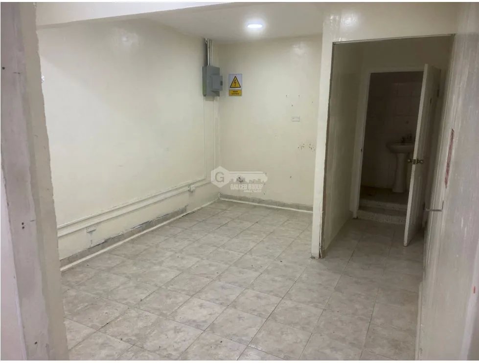 SE ALQUILA LOCAL COMERCIAL EN  BETANIA 60 M2 IDEAL PARA OFICINAS