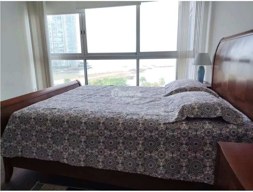 AV BALBOA / PH GRAND BAY / 1 HABITACION / 96 M2 / 1 BAÑO / PISCINA