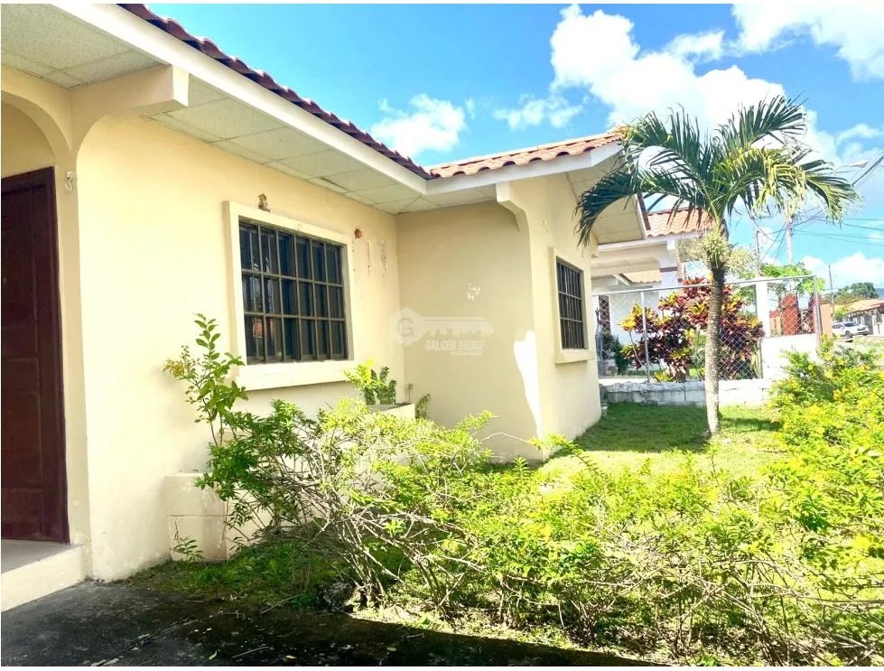 COCLE / ANTON / 3 HABITACIONES / 374 M2 / 2 BAÑOS / CON TERRAZA