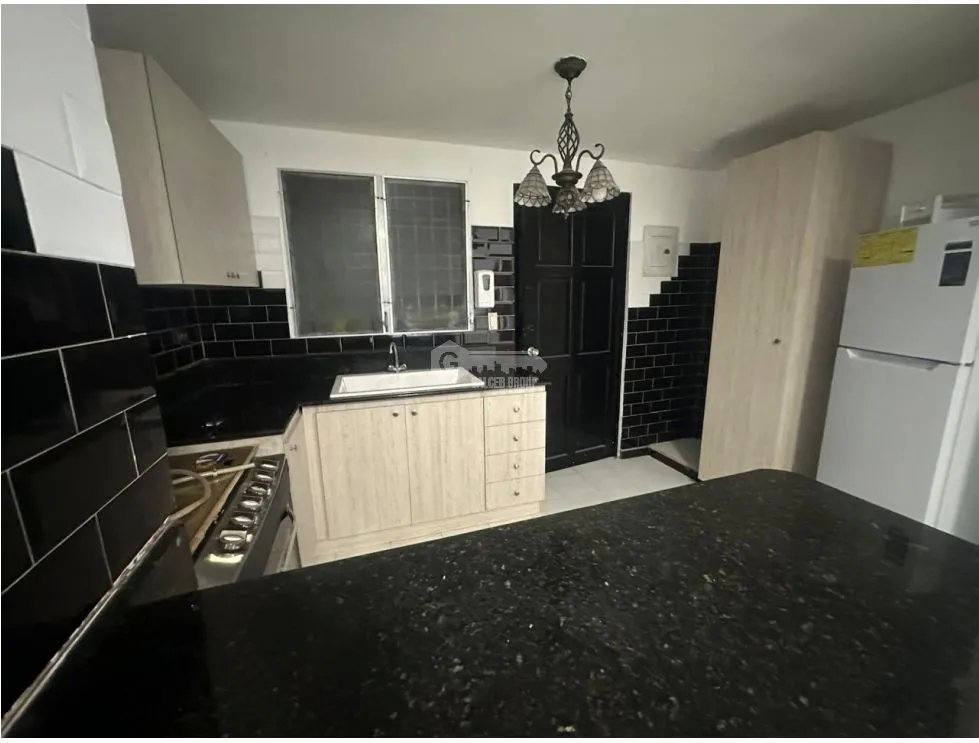 CHANIS / LA FONTANA / 232M / 5 HABITACIONES / ESTUDIO /  2 NIVELES