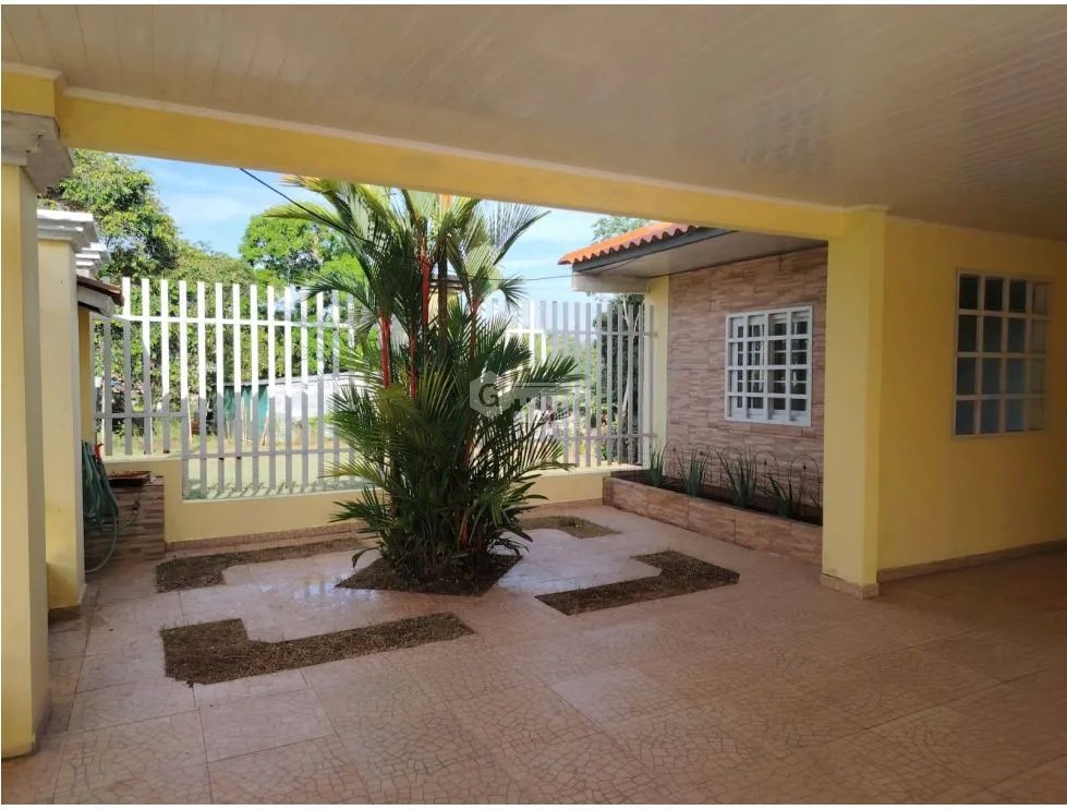 SE VENDE CASA EN CHORRERA GUADALUPE  600 M2 DOS NIVELES