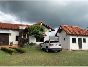 SE VENDE CASA EN CHAME SORA 10 HECTAREAS...