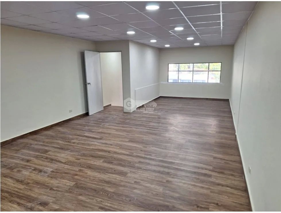 SE ALQUILA LOCAL COMERCIAL EN  SAN FRANCISCO 140 M2  PLANTA BAJA
