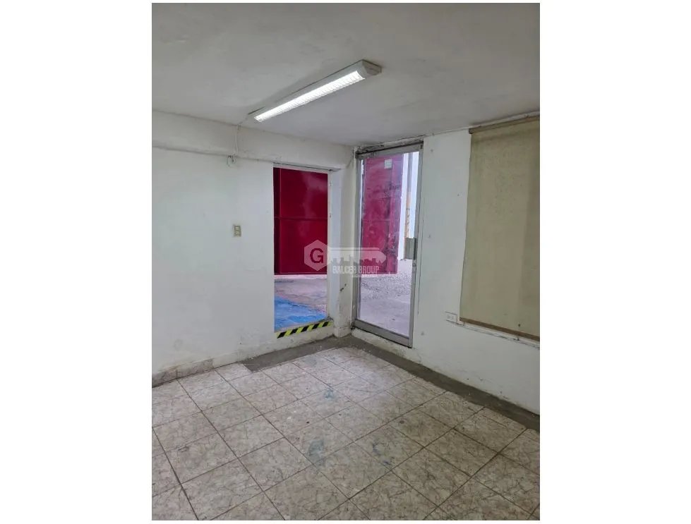 JUAN DIAZ / GALERA COMERCIAL / 325 M2 / PLANTA BAJA