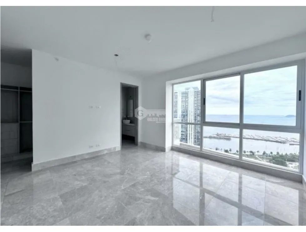 SE VENDE APARTAMENTO EN BELLA VISTA COSTANERA 205M VISTA AL MAR