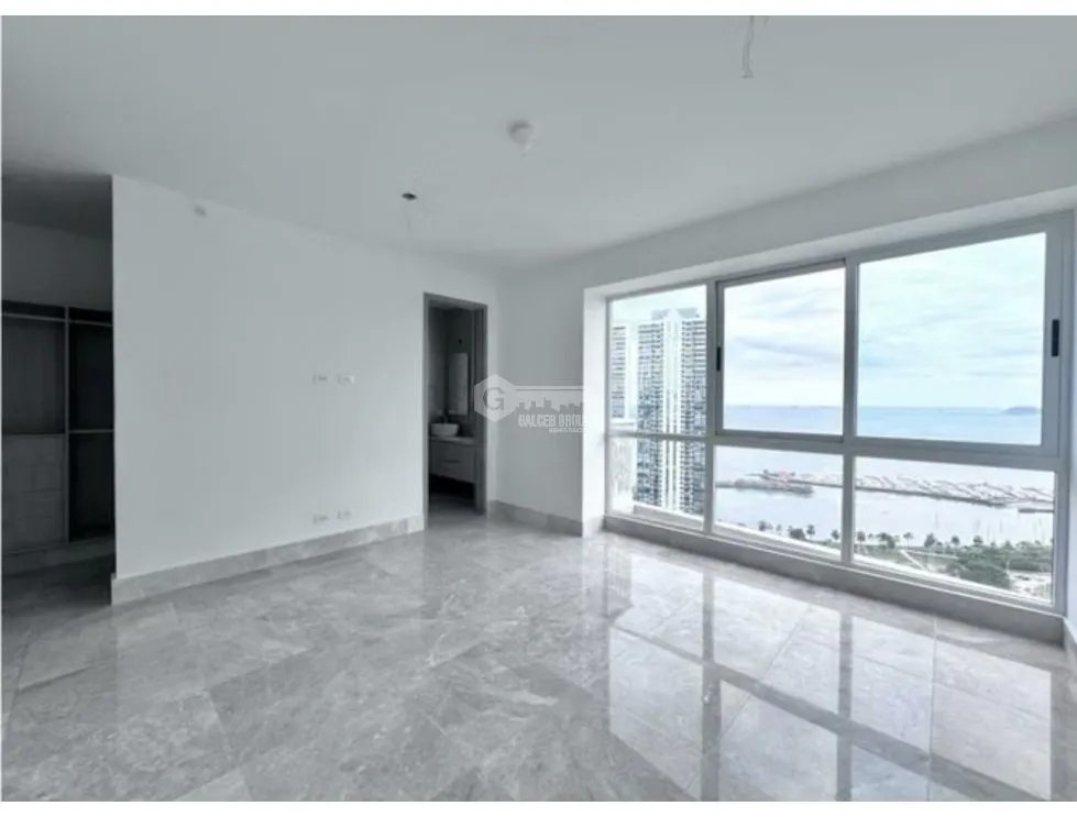 SE VENDE APARTAMENTO EN BELLA VISTA COSTANERA 205M VISTA AL MAR