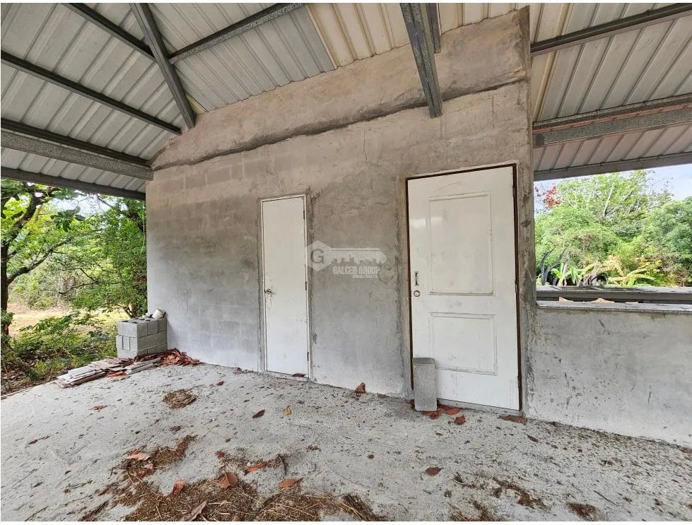 SE VENDE TERRENO EN  SAN CARLOS 771 M2 CON ARBOLES FRUTALES