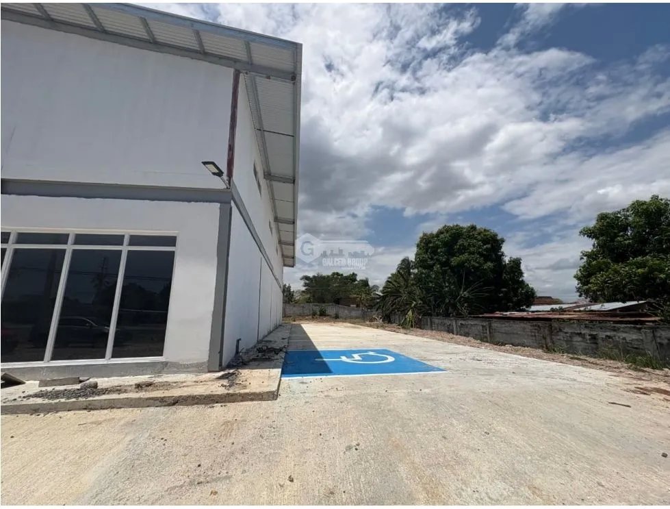 SE VENDE LOCAL COMERCIAL EN SAN JOSE 988 12 PARKING VIA INTERAMERICANA