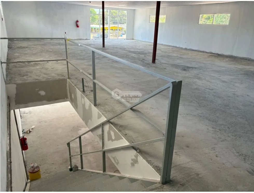 SAN JOSE / 988M / 12 PARKING / LOCAL VIA PANAMERICANA / INTERAMERICANA