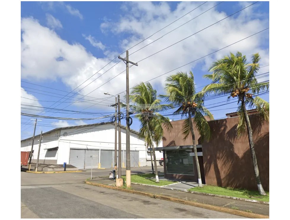 COLON / ZONA LIBRE / GALERA COMERCIAL FRANCE FIELD / 1628 / 2 NIVELES