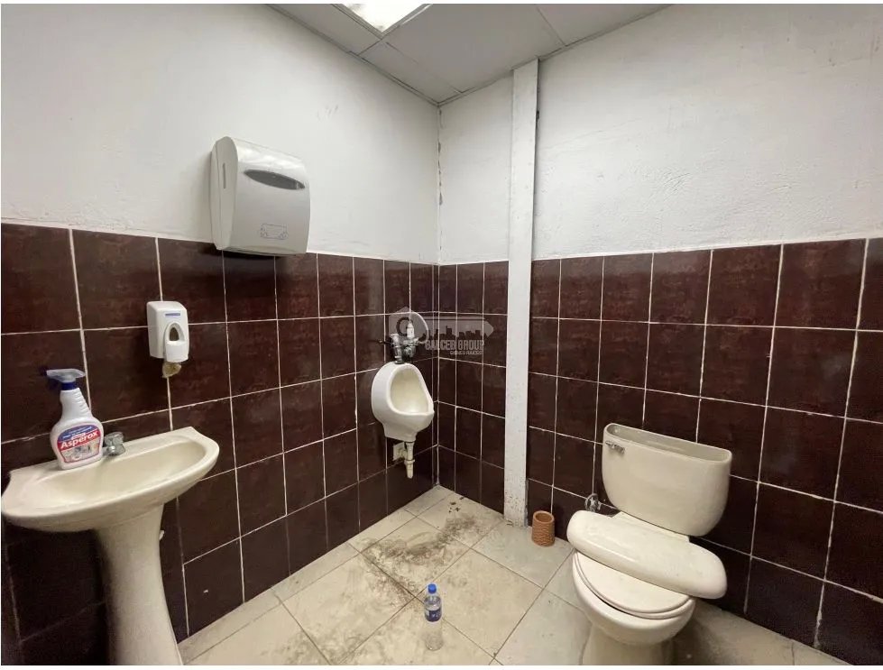 COLON / ZONA LIBRE / GALERA COMERCIAL FRANCE FIELD / 1628 / 2 NIVELES