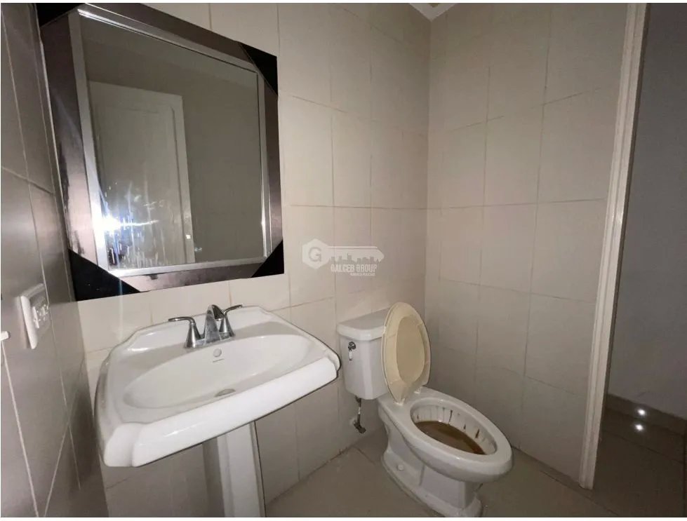 BELLA VISTA / PLAZA COWES / 200M / 1 BAÑO / COCINA  / PLANTA BAJA