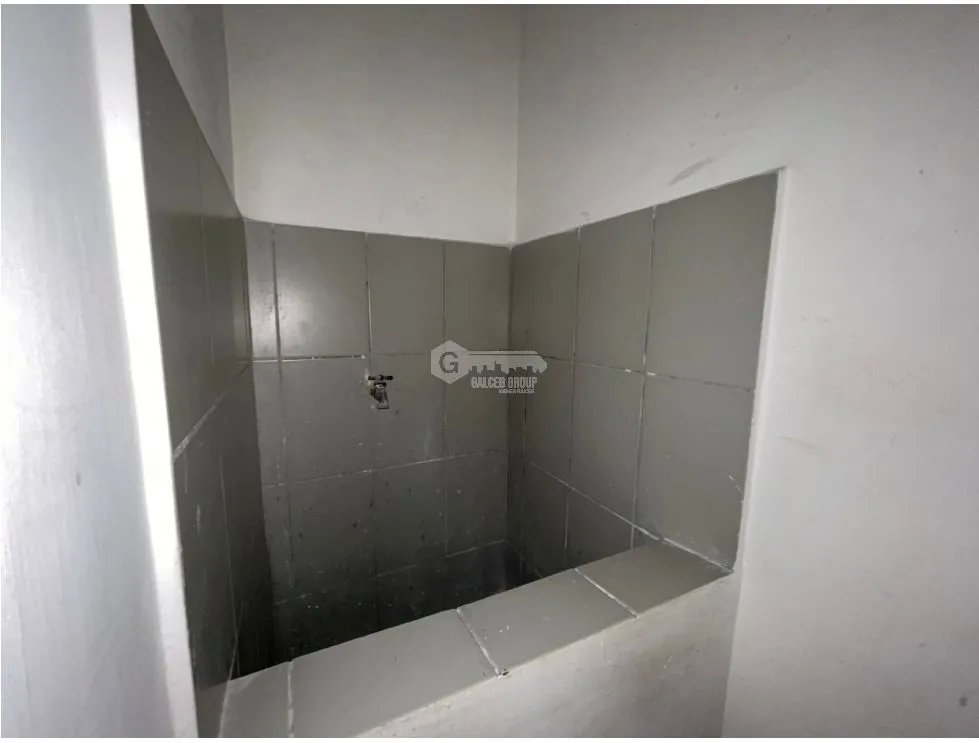 BELLA VISTA / PLAZA COWES / 200M / 1 BAÑO / COCINA  / PLANTA BAJA