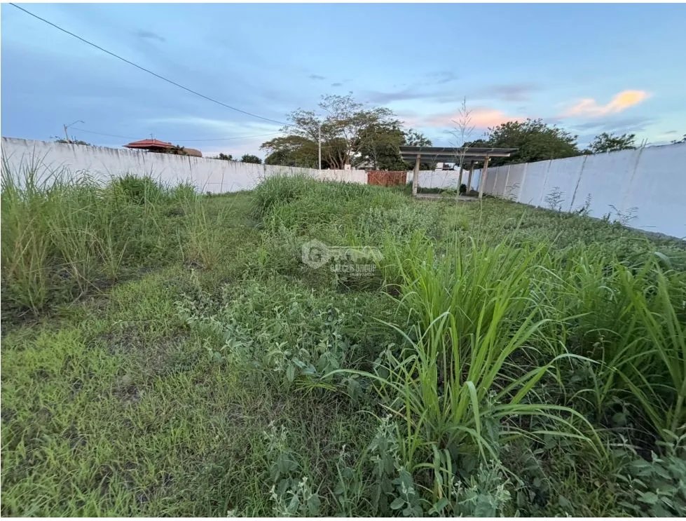 SE VENDE TERRENO EN GORGONA PLAYA MALIBÚ  CON MURO PERIMETRAL