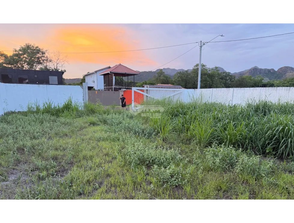 SE VENDE TERRENO EN GORGONA PLAYA MALIBÚ  CON MURO PERIMETRAL