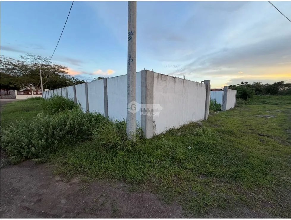 SE VENDE TERRENO EN GORGONA PLAYA MALIBÚ  CON MURO PERIMETRAL