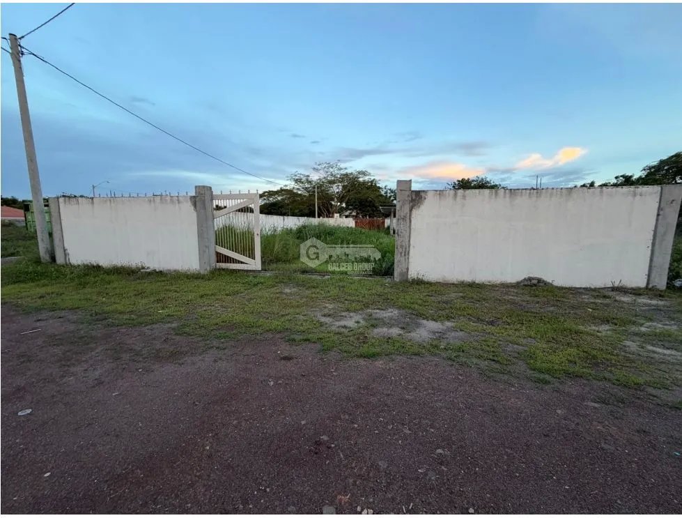 SE VENDE TERRENO EN GORGONA PLAYA MALIBÚ  CON MURO PERIMETRAL