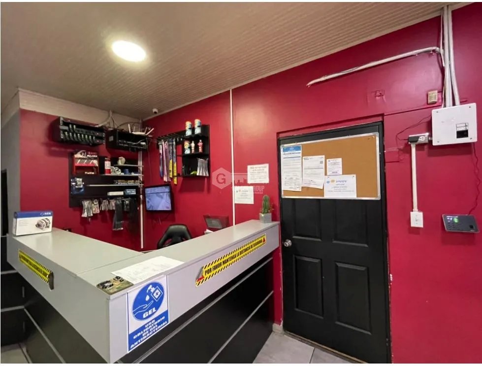 Warehouse for sale in Villa Lucre