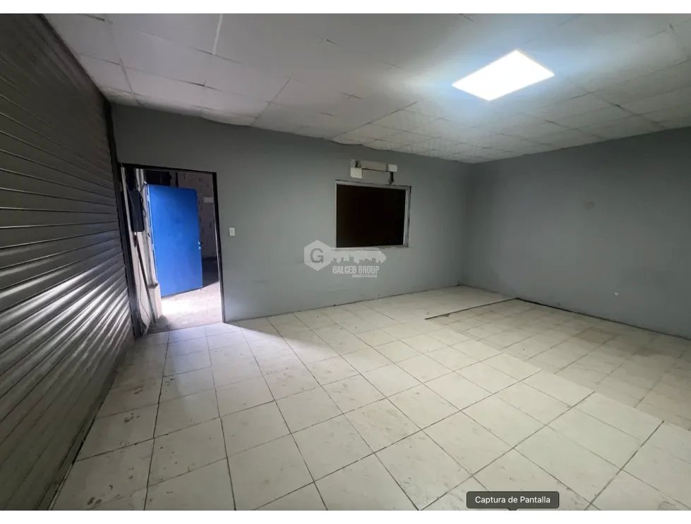 SE ALQUILA LOCAL COMERCIAL EN VIA ESPAÑA RIO ABAJO 20M VACIO