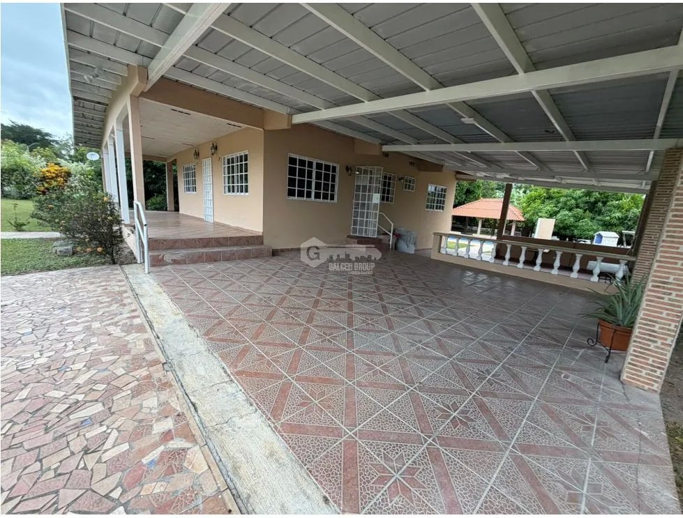 SE VENDE CASA EN SAN CARLOS EL HIGO 3 HABITACIONES 1722M PISCINA