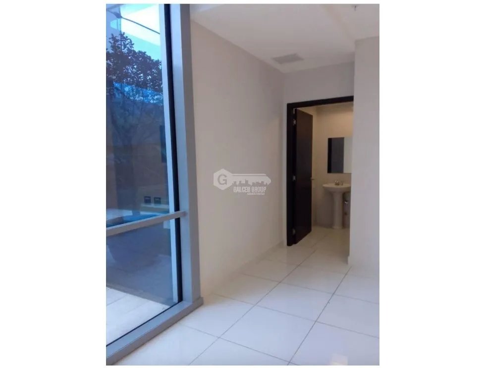 SE ALQUILA OFICINA EN COSTA DEL ESTE 125M2  BOULEVARD DEL ESTE